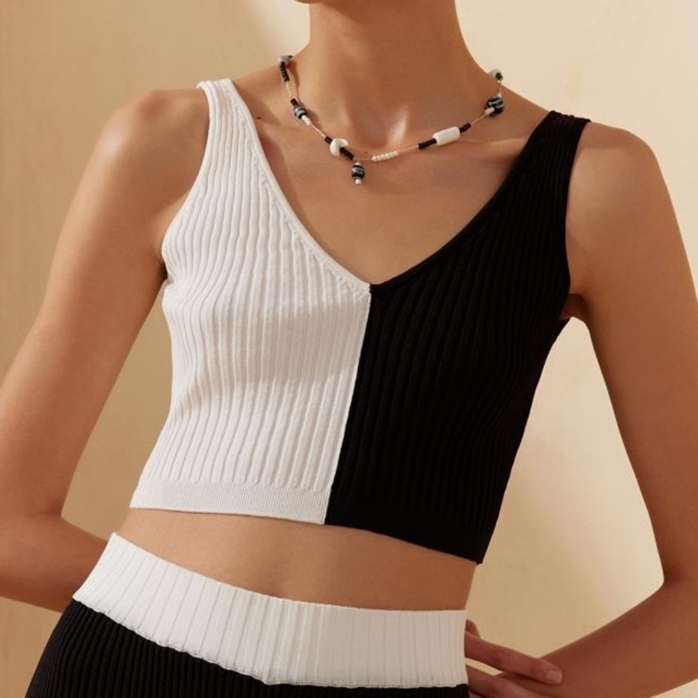 NWT LABECA LONDON RIBBED CROPPED TOP